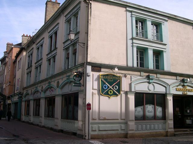  the Manhattan Club